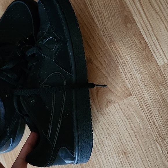 Nike sneakers for men size 8 - Picture 2 of 4